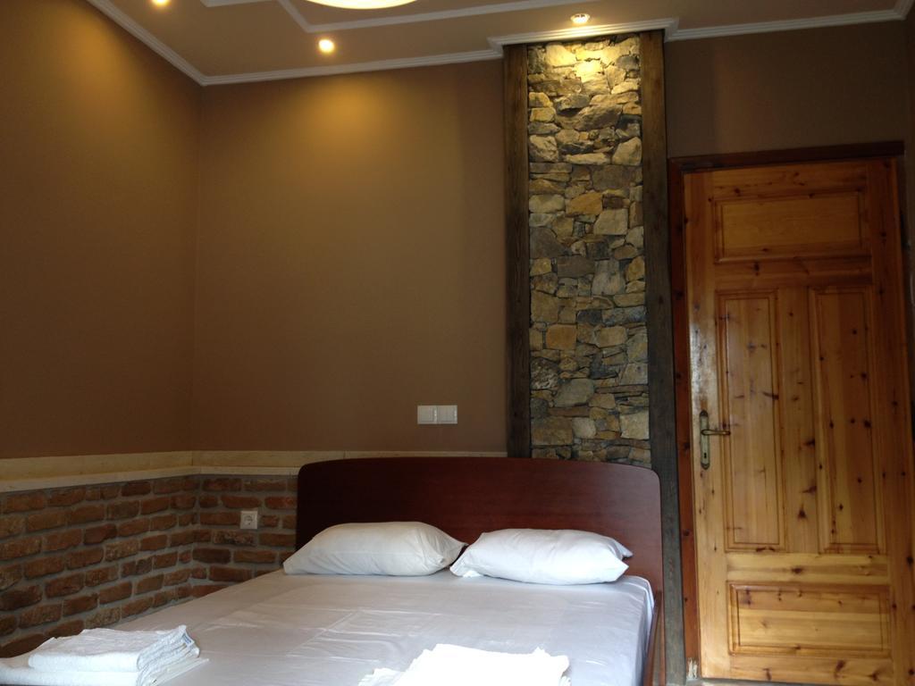 Apartamento Menis Haus Vrasná Habitación foto