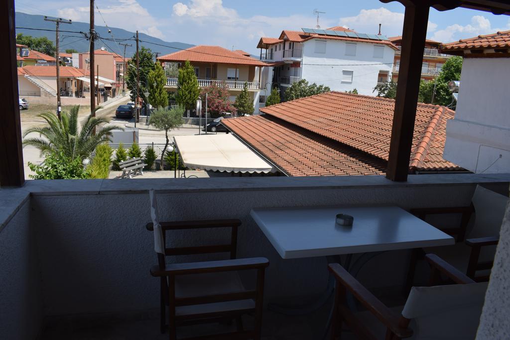 Apartamento Menis Haus Vrasná Exterior foto